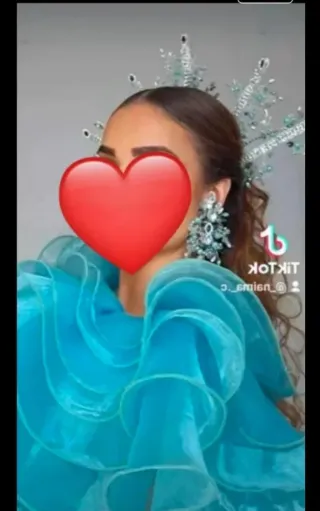 Vestido de fiesta verde y turquesa