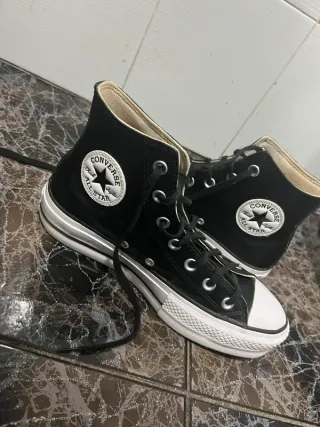 Converse plataforma cuero negras