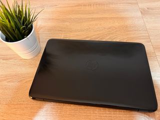 Ordenador HP 250 Portátil SSD Batería Nueva