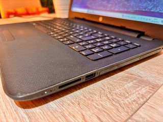 Ordenador HP 250 Portátil SSD Batería Nueva