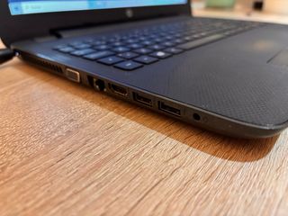 Ordenador HP 250 Portátil SSD Batería Nueva