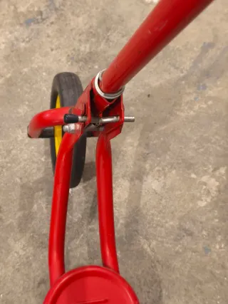 Patinete infantil rojo y amarillo NORDY