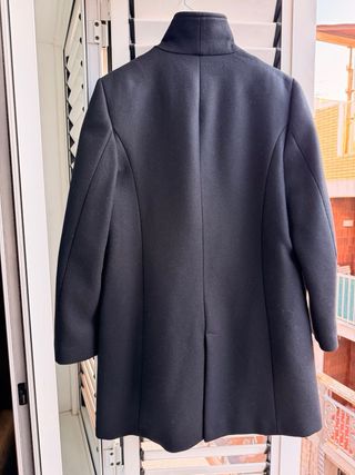 Chaqueta Zara Negra con Cuello de Pelo