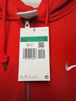 Sudadera Nike con cremallera y capucha roja