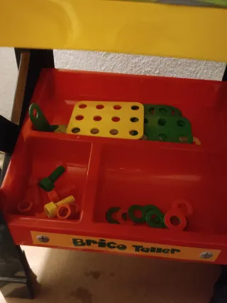 Mesa de trabajo infantil Bricotaller