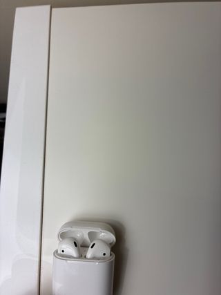 Airpods 1ª Gen Apple Blancos