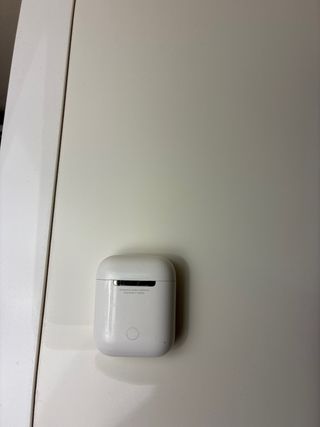 Airpods 1ª Gen Apple Blancos