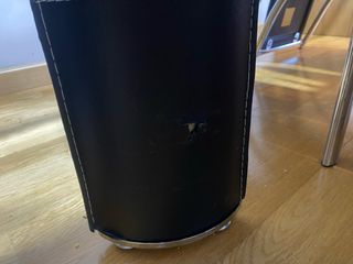 Mesa Comedor Cristal Negra y Patas Metálicas