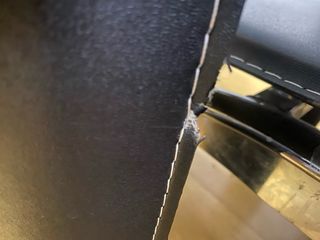 Mesa Comedor Cristal Negra y Patas Metálicas