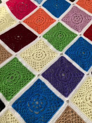 Colcha de ganchillo patchwork multicolor cama 90