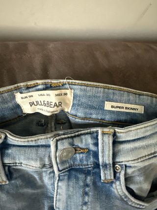 Vaqueros Pull&Bear rotos azules