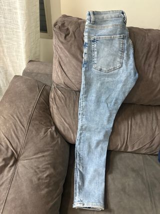 Vaqueros Pull&Bear rotos azules