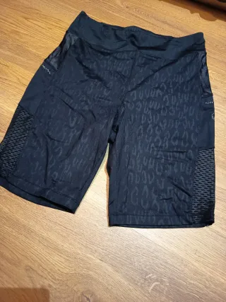 Mallas cortas deportivas negras