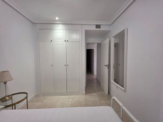 Piso en alquiler en El Padrón - El Velerín - Voladilla en Estepona