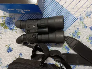 Prismáticos Pulsar Edge GS Noche