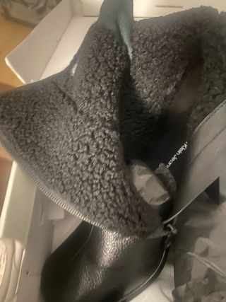 Botines Calvin Klein Tacón Cuadrado Negro