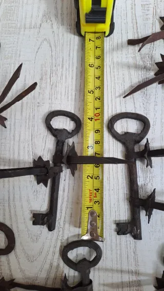 Tiradores de llavín forja artística