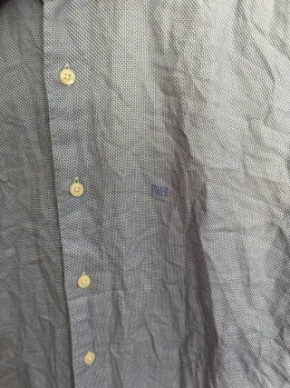 Camisa de vestir azul con microestampado