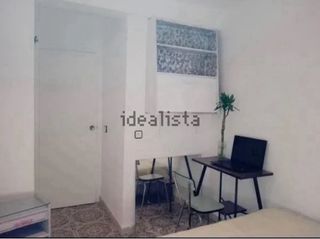 Habitación con gran patio privado