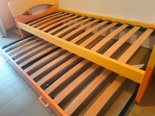 Letto singolo con secondo letto estraibile