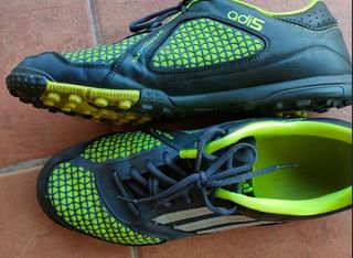 Zapatillas/tenis Adidas Fútbol campo-Talla 46