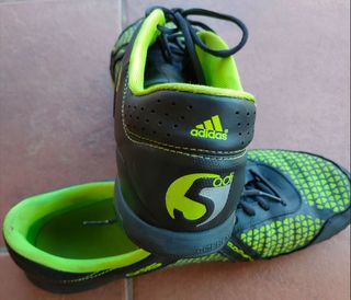 Zapatillas/tenis Adidas Fútbol campo-Talla 46