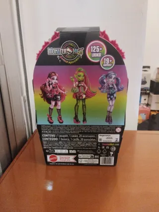 Monster High Skulltimate Secrets Draculaura NUEVA