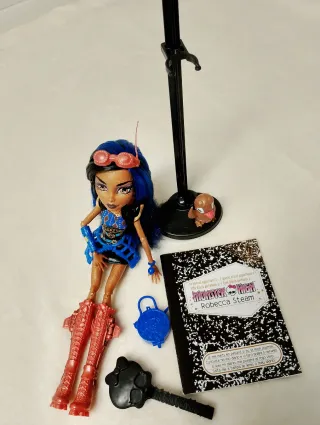 Monster High Robecca Steam G1