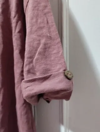 Camiseta Bershka rosa