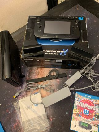 Nintendo Wii U Mario Kart 8 Premium Pack