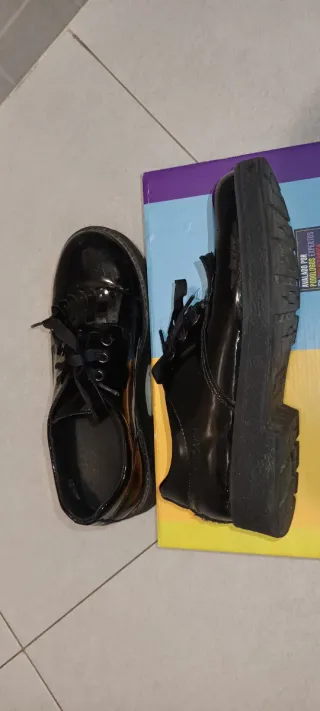 Zapatos charol Pablosky niña negro talla 38
