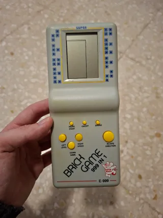 Consola Brick Game 999 en 1 Tetris