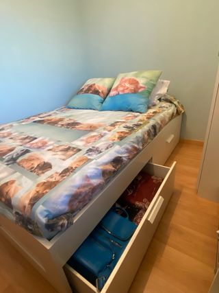 Estructura cama Brimnes 140x200 cm + colchón inclu