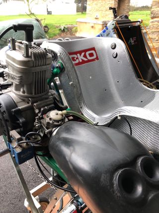 Kart Iame X30 con remolque doble.