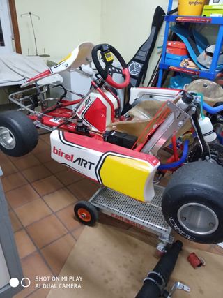 Kart Iame X30 con remolque doble.