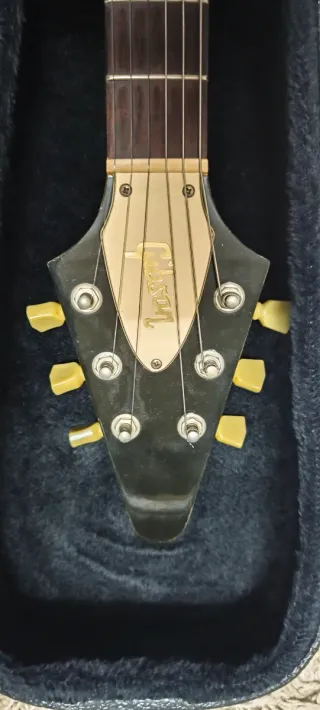 Guitarra Gibson Flying V 1990 y estuche