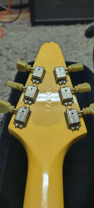 Guitarra Gibson Flying V 1990 y estuche