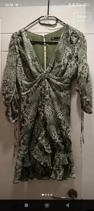 Vestido ZARA estampado serpiente Talla M