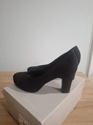 Zapatos de tacón negros Primadonna