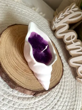 Vela artesanal aromática morada
