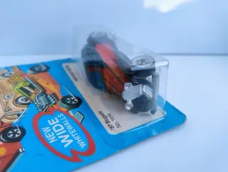 Hot Wheels '37 Bugatti No. 1696