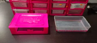Cajas organizadoras de plástico rosa