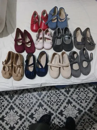 Lote Zapatos Niña Variados numero 22,23,24 25
