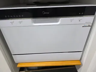 Lavavajillas Midea 6 servicios compacto