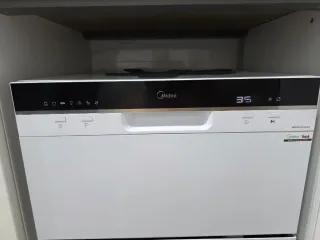 Lavavajillas Midea 6 servicios compacto