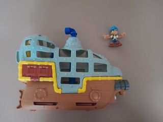 Barcos piratas de juguete