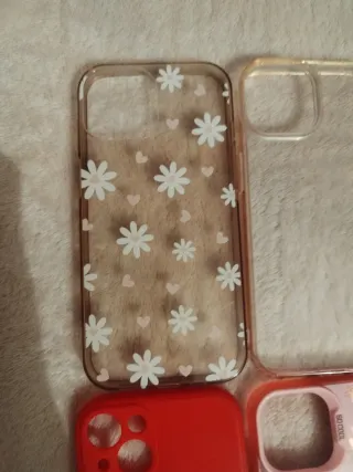 Fundas iPhone 15 (2 transparentes, 1 roja, 1 Minni