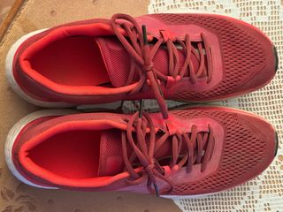 Zapatillas Decathlon Rojas