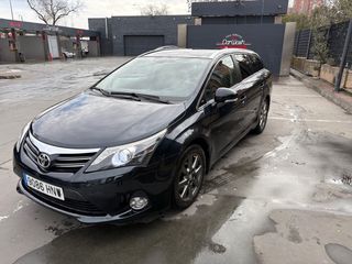 Toyota Avensis 2012