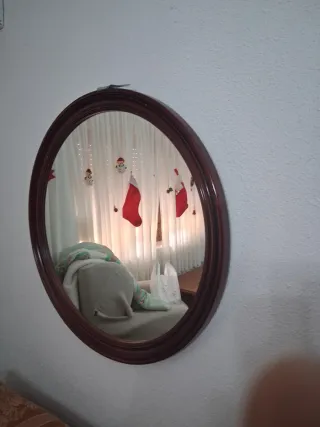 Mueble de esquina madera y lámpara